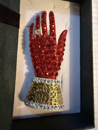 Vintage butler wilson signed - &,