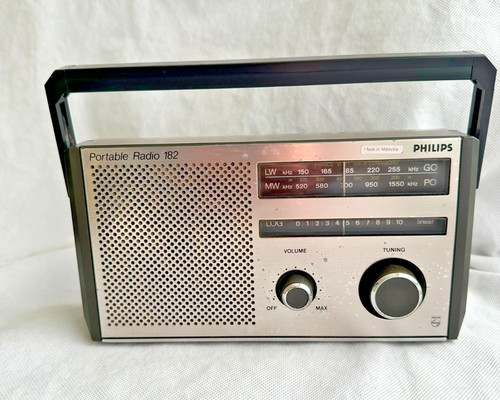 Philips portable radio - 182,