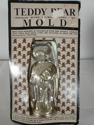 Vintage tin teddy bear mold - tin,