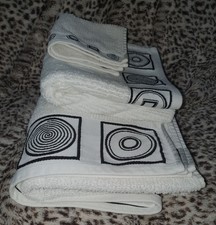 Linens & Lace White Black