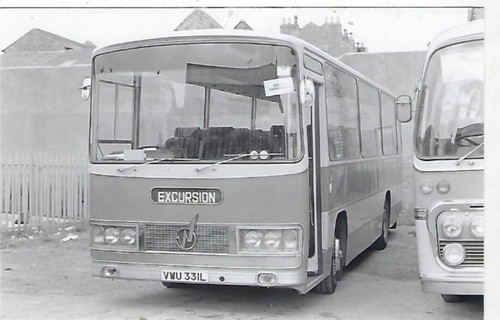 Bus photo vwu331l longstaff - bus, photo: