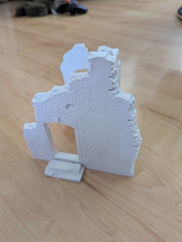 Large scale ruined wall wwii - scale,