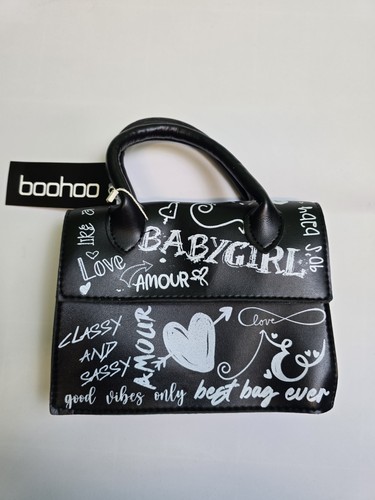 Boohoo graffiti slogan - boohoo,