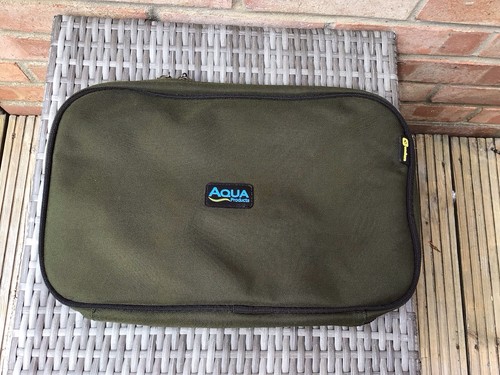 Aqua black label - bar, bag