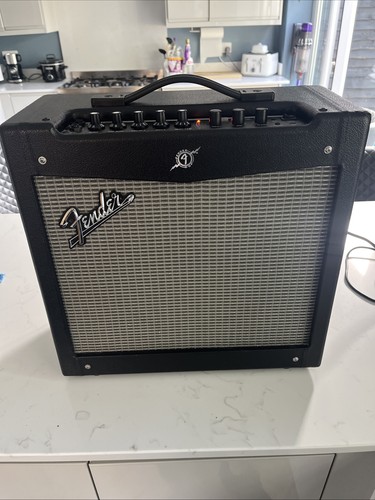 Fender mustang guitar - fender,