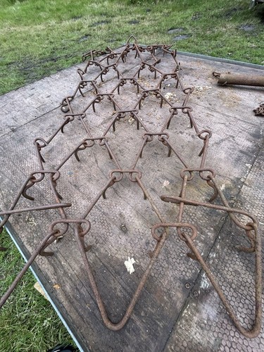Chain harrows
