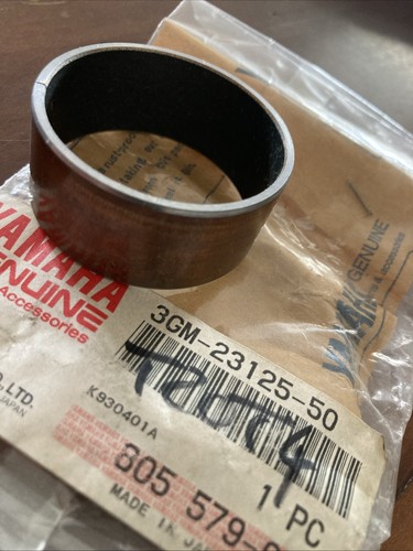 Yamaha 3gm 23125 fork guide - yamaha,