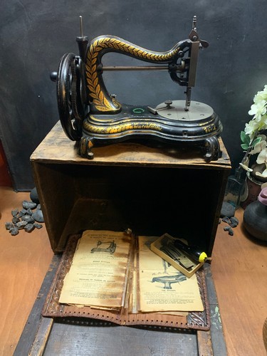 Antique jones serpentine swan - serpentine,,
