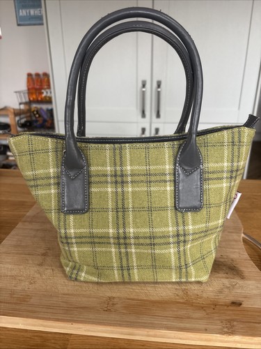 Quintessential green plaid - quintessential,