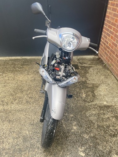 Honda mode 125 parts job - honda, sh