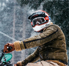 Deus Ex Machina "Julian" Full