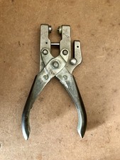 Velos No.950 Eyeletter Punch -
