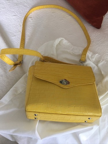 Pia yellow shoulder - yellow,