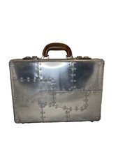 Timothy Oulton Raleigh