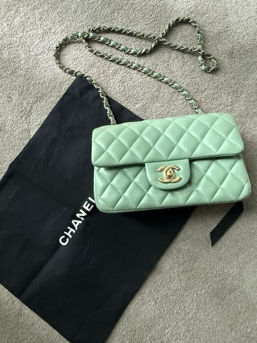 Chanel classic flap - flap, crossbody
