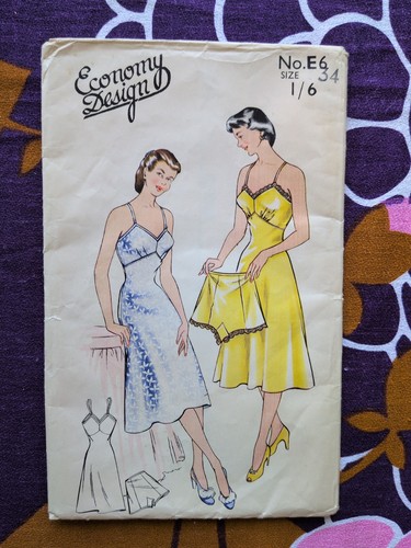 Vintage 1950s sewing pattern - vintage,