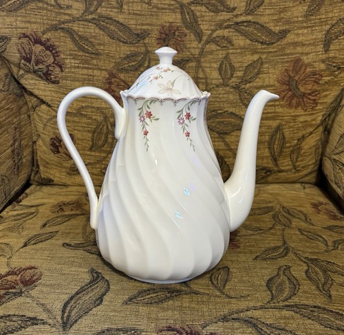 Wedgwood pink garland coffee - wedgwood,