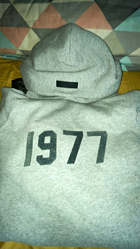 Essentials 1977 grey fleece - 1977,