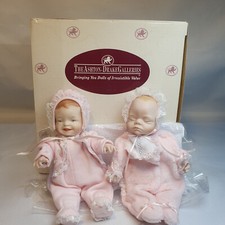 Porcelain Mini Doll Set (504)