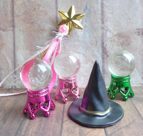 Dolls house miniature - dolls,