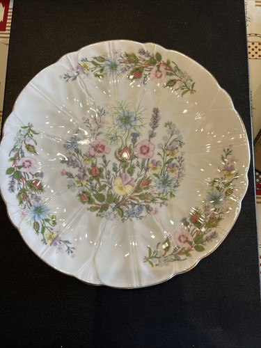Aynsley wild tudor bone china - wild,