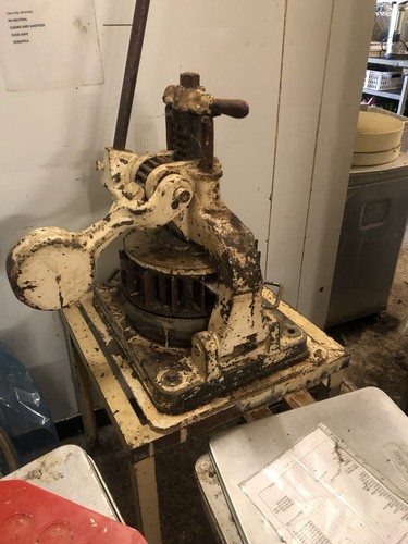 Manual dough divider - manual,
