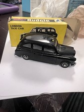 BUDGIE MODELS  No.101  Black
