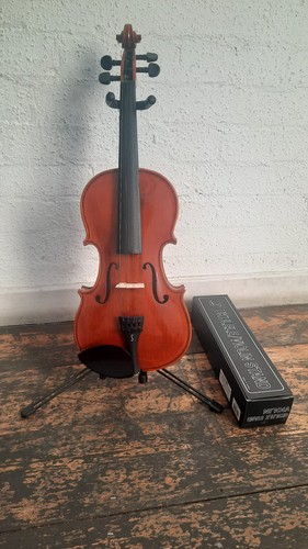 Ukulele violin instrument - /,