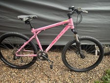 womens mountain bike - GT Avalanche GTw pink - disc brakes -immaculate -BARGAIN