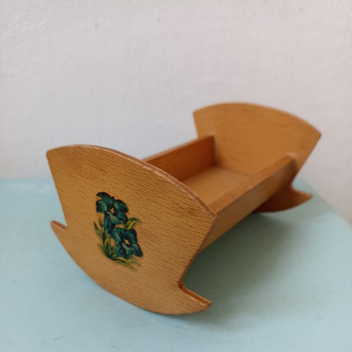 Vintage dolls house wooden - vintage,