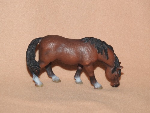 Schleich 2004 grazing - , pony