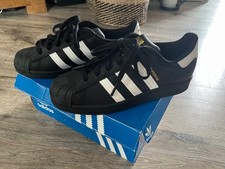 Adidas Originals Superstar trainers in black/white/gold, unisex sneaker size 6UK