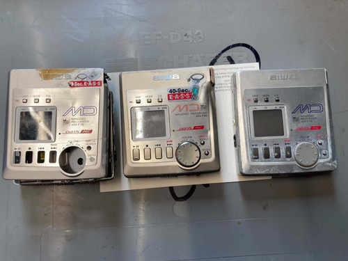Aiwa mini disc recorder - x,