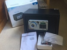 ChubbSafes AIR 10E Electronic Keypad Safe - compact for home/office. New other.