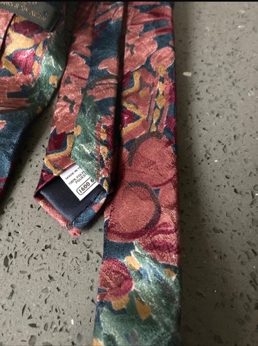 Tie nice quality design - nice,