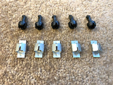 MERCEDES-BENZ ENGINE TOP HEAD UNDERTRAY COVER TURN LOCKING PIN FITTING SCREWS 