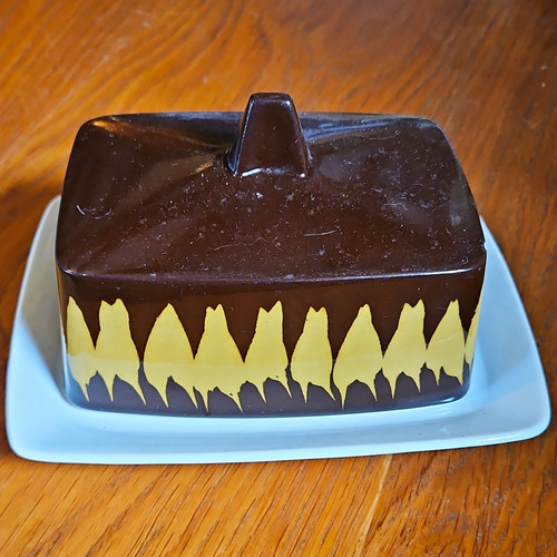 Hornsea ceramic covered butter - hornsea,