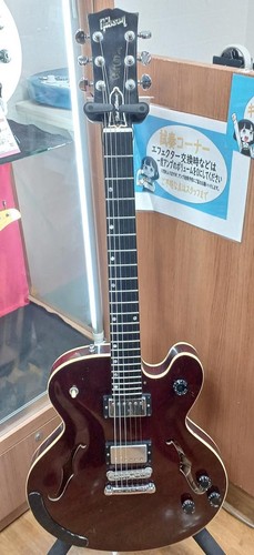 Gibson chet atkins tennessean - atkins,
