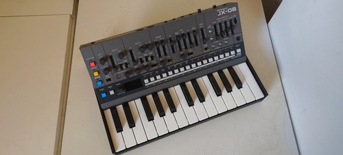 Roland and k 25m - jx-08,