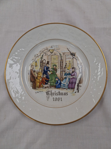 Royal worcester collectors - royal,