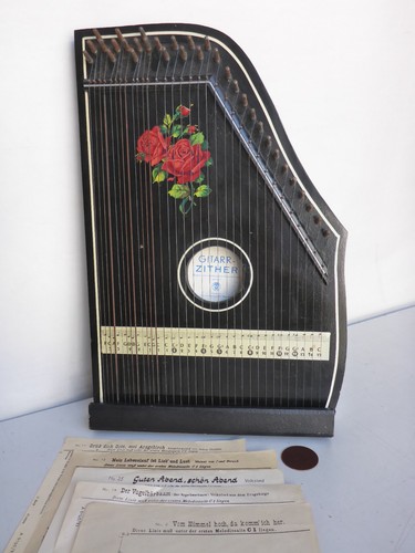Old zither guitar - zither, ddr
