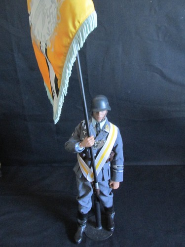 Dragon similar 6th scale - 1/6th,