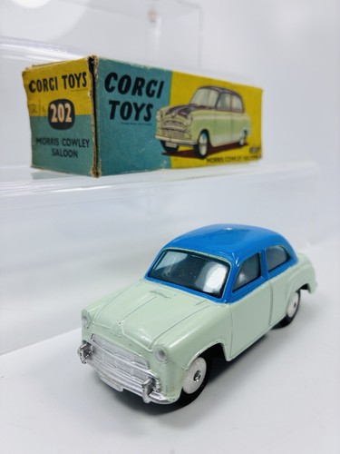 Vintage corgi toys 202 morris - vintage,