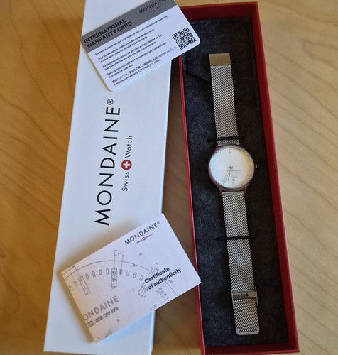 Mondaine helvetica swiss - mondaine,