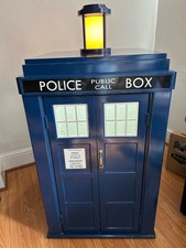 Doctor Who Half Size TARDIS