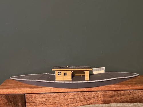 Hornby r8229 gauge station - oo,