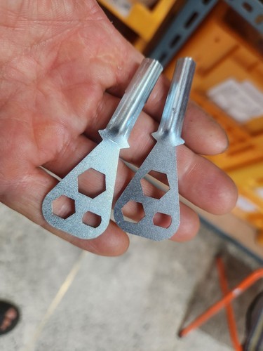 Adjustable handle for - , the