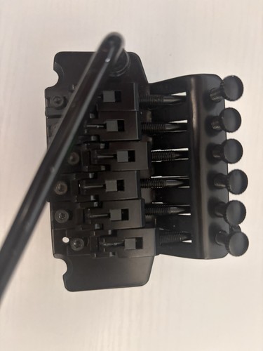 Floyd rose style - rose, tremolo