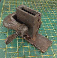 Vintage Adjustable Jewellers