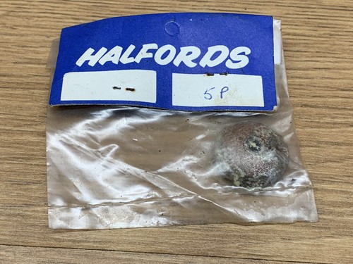 Vintage halfords cycle - vintage, pump